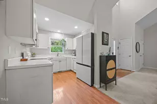 305 McGregor Dr, Chapel Hill, NC 27514 - Photo 10