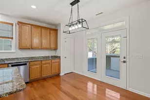 721 Hewespoint Ct, Cary, NC 27519 - Photo 6