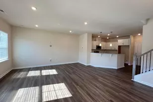 312 Parker Sta Ave, Fuquay Varina, NC 27526 - Photo 4