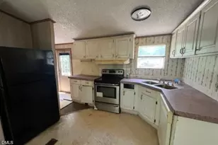 365 Scronce Rd, Harrells, NC 28444 - Photo 12