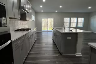 937 Avonmore Dr, Wendell, NC 27591 - Photo 2