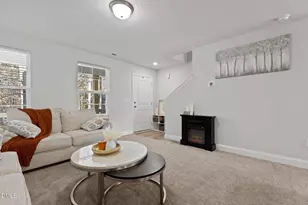 824 Estes Ln, Holly Springs, NC 27540 - Photo 4