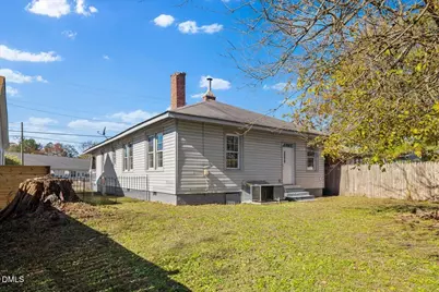 813 S Franklin Street, Rocky Mount, NC 27803 - Photo 2
