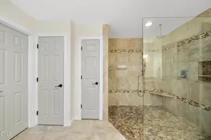 116 E Laurenbrook Ct, Cary, NC 27518 - Photo 14