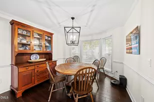 116 E Laurenbrook Ct, Cary, NC 27518 - Photo 6