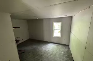 406 N Webb St, Selma, NC 27576 - Photo 10