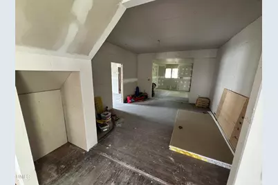 406 N Webb Street, Selma, NC 27576 - Photo 6