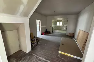 406 N Webb St, Selma, NC 27576 - Photo 6