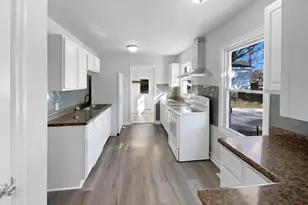 5142 Meadowbrook Dr, Fayetteville, NC 28304 - Photo 2