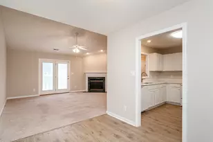 3027 Maple Ave, Burlington, NC 27215 - Photo 10