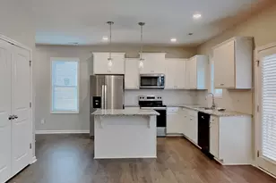 803 Springtooth Dr, Zebulon, NC 27597 - Photo 4