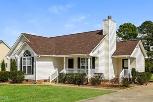 60 Knottingham Ct, Dunn, NC 28334 - Photo 2