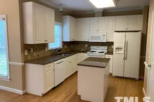 104 Paper Chase Ct, Cary, NC 27519 - Photo 4