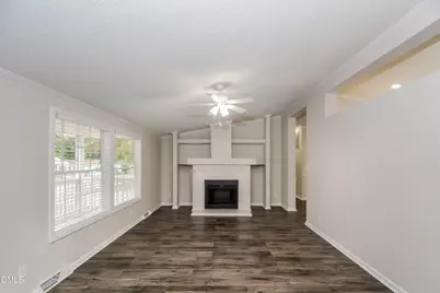 617 E Walnut Avenue, Wake Forest, NC 27587 - Photo 2