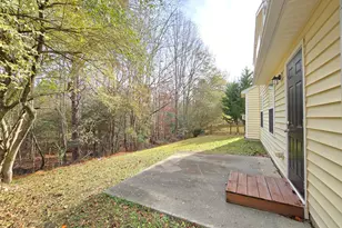 3821 Tyler Bluff Ln, Raleigh, NC 27616 - Photo 4