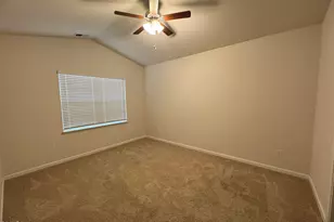 51 Blue Aspen Dr, Fuquay Varina, NC 27526 - Photo 8