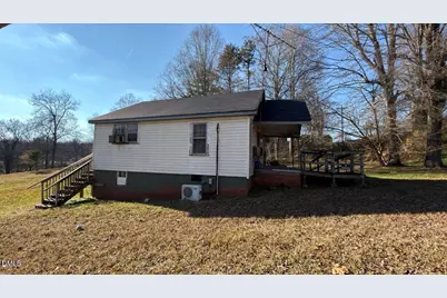 701 E D Street, Newton, NC 28658 - Photo 2