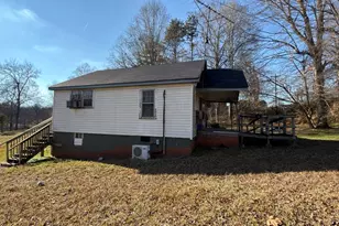 701 E D St, Newton, NC 28658 - Photo 2