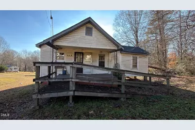 701 E D Street, Newton, NC 28658 - Photo 1