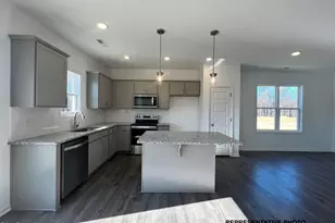 38 Raven Rock Pl, Clayton, NC 27520 - Photo 2