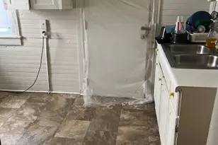 311 Arch St, Henderson, NC 27536 - Photo 8