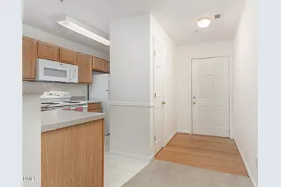 1901 Trailwood Heights Lane #204, Raleigh, NC 27603 - Photo 4