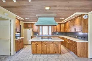 2864 Hewett Ln, Chapel Hill, NC 27516 - Photo 14