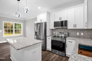 701 East St, Smithfield, NC 27577 - Photo 16