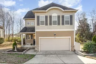 240 E Quailwood Dr, Fuquay-Varina, NC 27526 - Photo 1