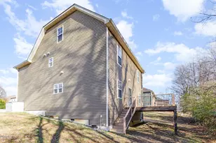 240 E Quailwood Dr, Fuquay-Varina, NC 27526 - Photo 24