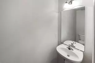 2504 Landale Ct, Raleigh, NC 27610 - Photo 14