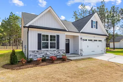 152 N Rabbit Run Drive, Smithfield, NC 27577 - Photo 2