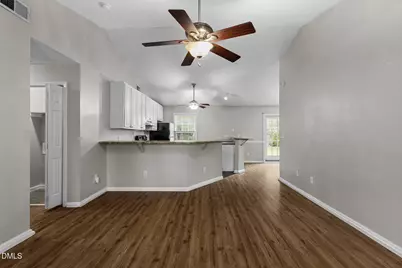 121 Hunting Green Drive, Jacksonville, NC 28546 - Photo 4