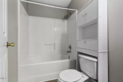 121 Hunting Green Drive, Jacksonville, NC 28546 - Photo 14