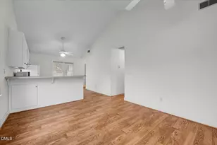 1525 Surrey Ct, Rocky Mount, NC 27804 - Photo 8