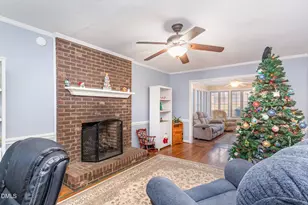 1004 Stoneybrook Dr, Sanford, NC 27330 - Photo 4