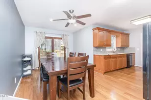 1004 Stoneybrook Dr, Sanford, NC 27330 - Photo 8