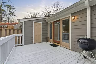 5946 Carmel Ln, Raleigh, NC 27609 - Photo 38