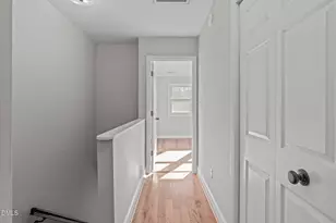 106 Wimbledon Ct, Cary, NC 27511 - Photo 22