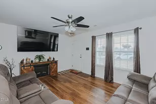 416 Hallie Long Ln, Burlington, NC 27217 - Photo 4