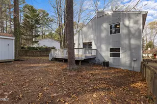907 Castalia Dr, Cary, NC 27513 - Photo 20