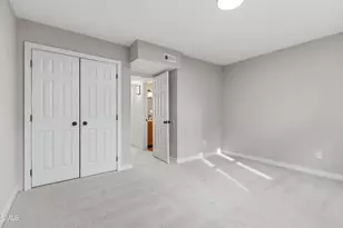 907 Castalia Dr, Cary, NC 27513 - Photo 16