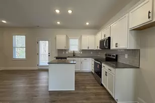 37 Raven Rock Pl, Clayton, NC 27520 - Photo 4