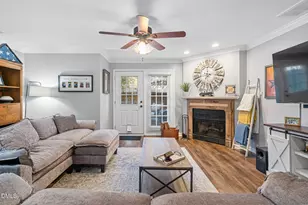 1720 Township Cir, Raleigh, NC 27609 - Photo 14