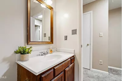 5810 Shady Grove Circle, Raleigh, NC 27609 - Photo 10