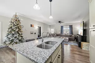 105 Rose Petal Ct, Zebulon, NC 27597 - Photo 8