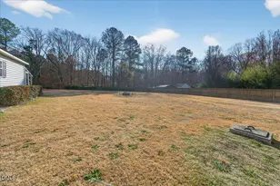105 Hinton Ct, Clayton, NC 27527 - Photo 36