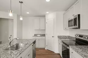 112 Littlefield Ln, La Grange, NC 28551 - Photo 10
