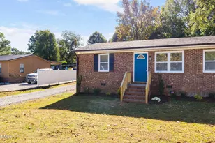 512 E Branch St, Spring Hope, NC 27882 - Photo 4