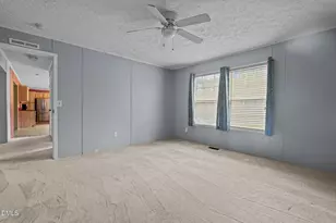 112 Cattle Dr, Sanford, NC 27332 - Photo 10